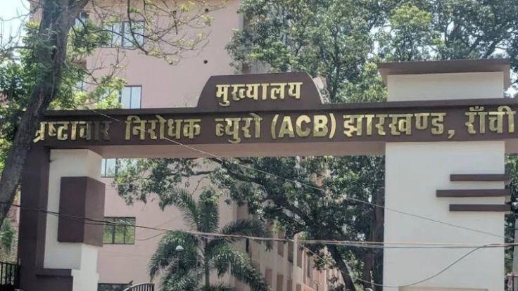 The verdict in Malegaon blast case came after 17 years, all 7 accused including Sadhvi Pragya Thakur were acquitted, BJP said Congress should answer saffron terrorism (9)-7w9blzEsnx.jpg